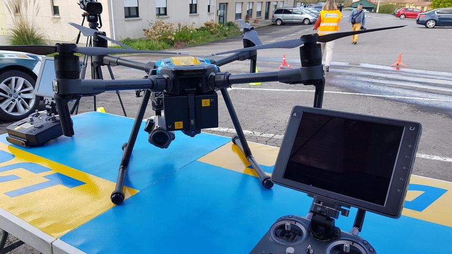 La Policía Local de El Cuervo incorpora un dron y dos de sus agentes se forman en su uso