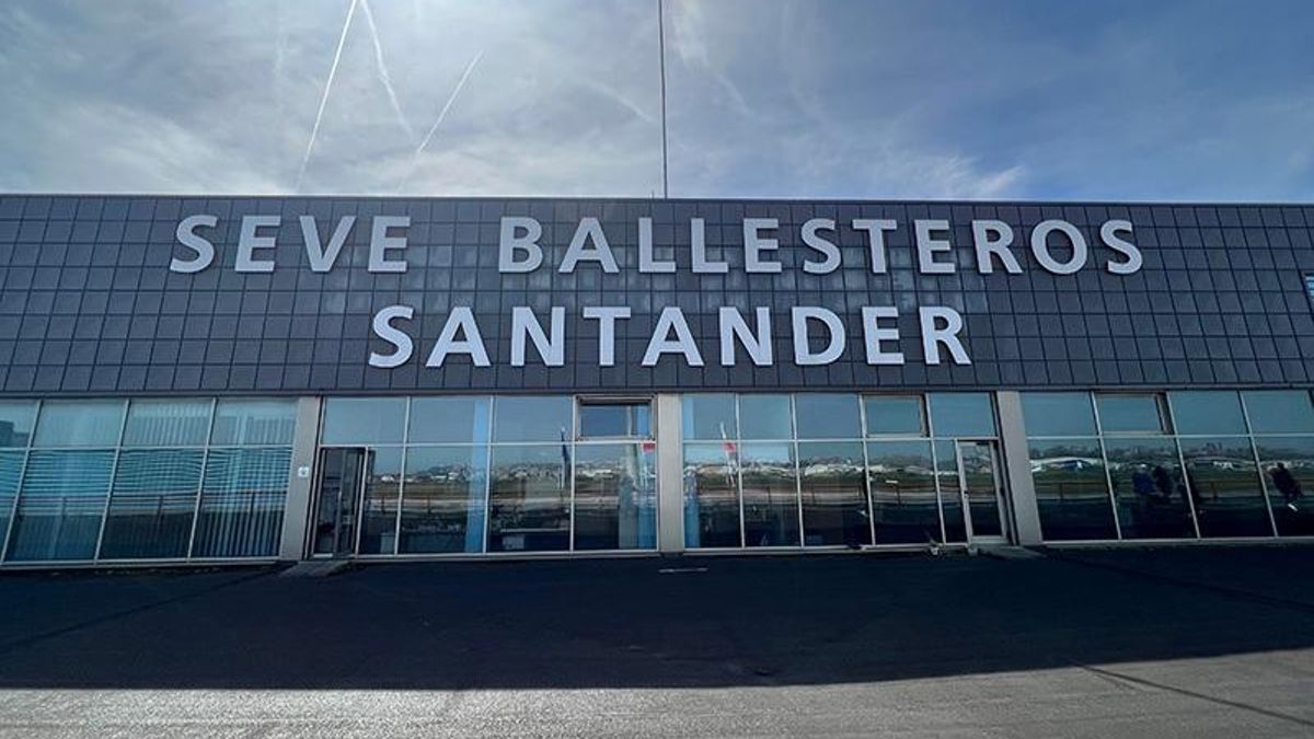 El aeropuerto de Santander tendrá vuelos a Sofía, Almería, Jerez, Vigo y Lanzarote el próximo año