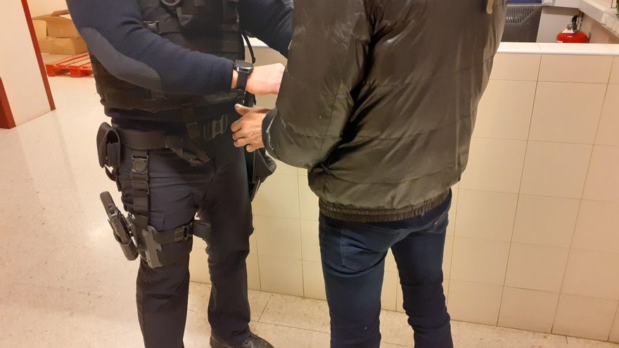 Ingresa en prisión el hombre que mordió a un vigilante en el Centro Comercial Berceo