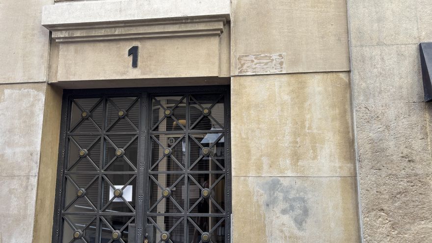 The businessman Antxon Alonso erases the name of Servinabar 2000 of his offices in the center of Pamplona