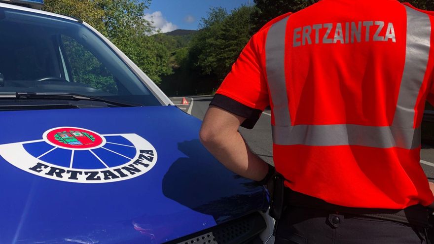 Evacúan de un autobús averiado en Euskadi a medio centenar de jóvenes afectados por la ola de calor