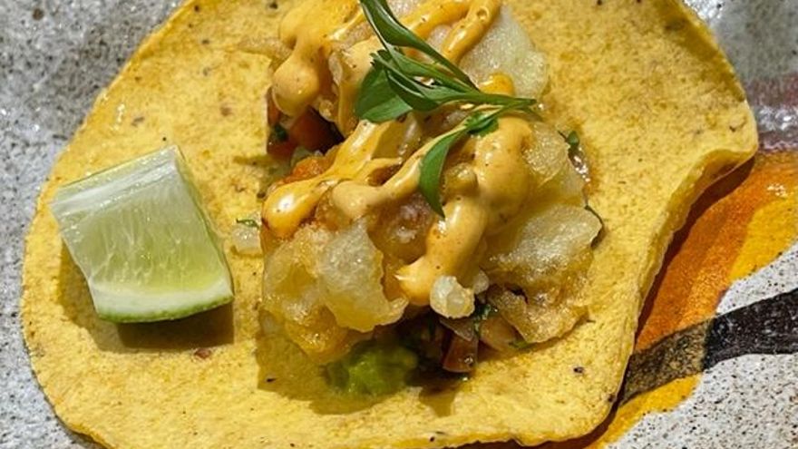 Taco de millo y bogavante.