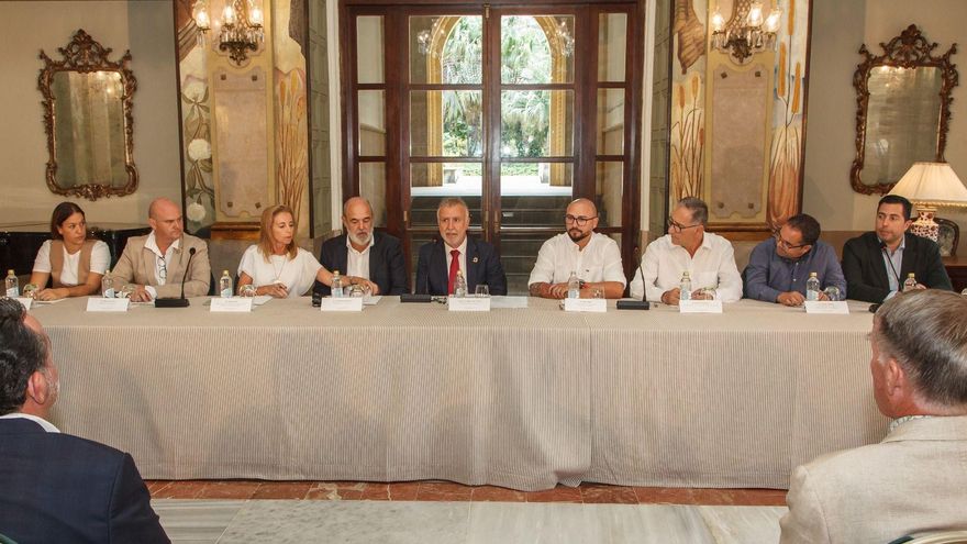 La firma del Convenio Sectorial de Hostelería se produjo este viernes en Las Palmas de Gran Canaria