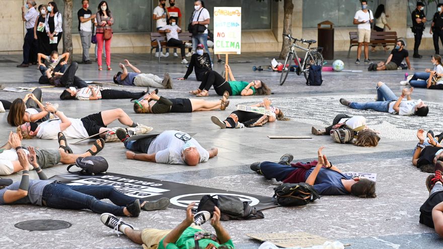 La Eurocámara pide subir el objetivo de recorte de emisiones hasta el 60% con el voto en contra de 'populares' y extrema derecha