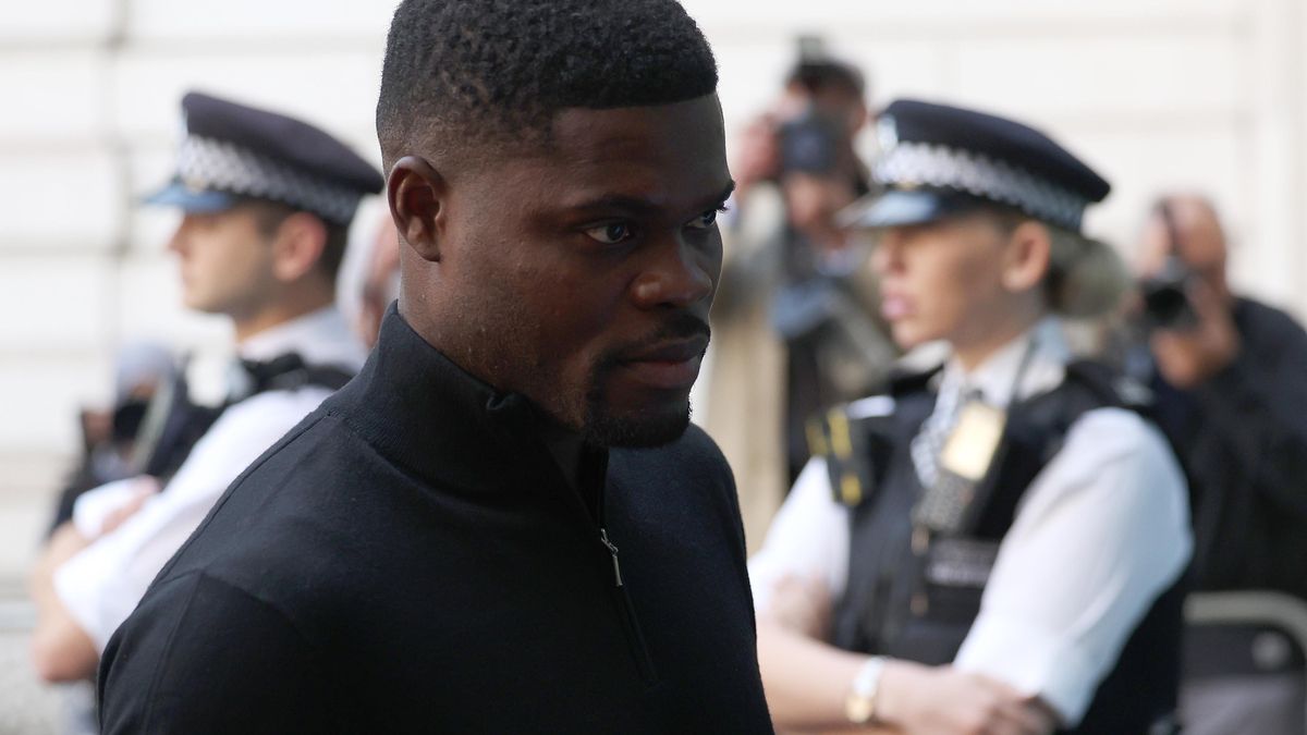 Thomas Partey entrando a declarar. EFE/EPA/NEIL HALL