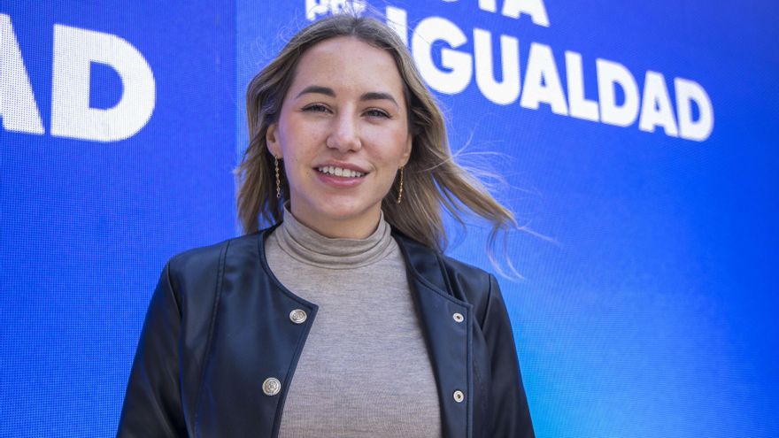 Los partidos piden a sus cargos públicos "revisar" y "actualizar" sus currículums