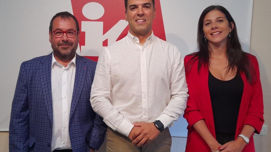 IU tilda de "canto al sol" las promesas de Page en el Debate del Estado de la Región