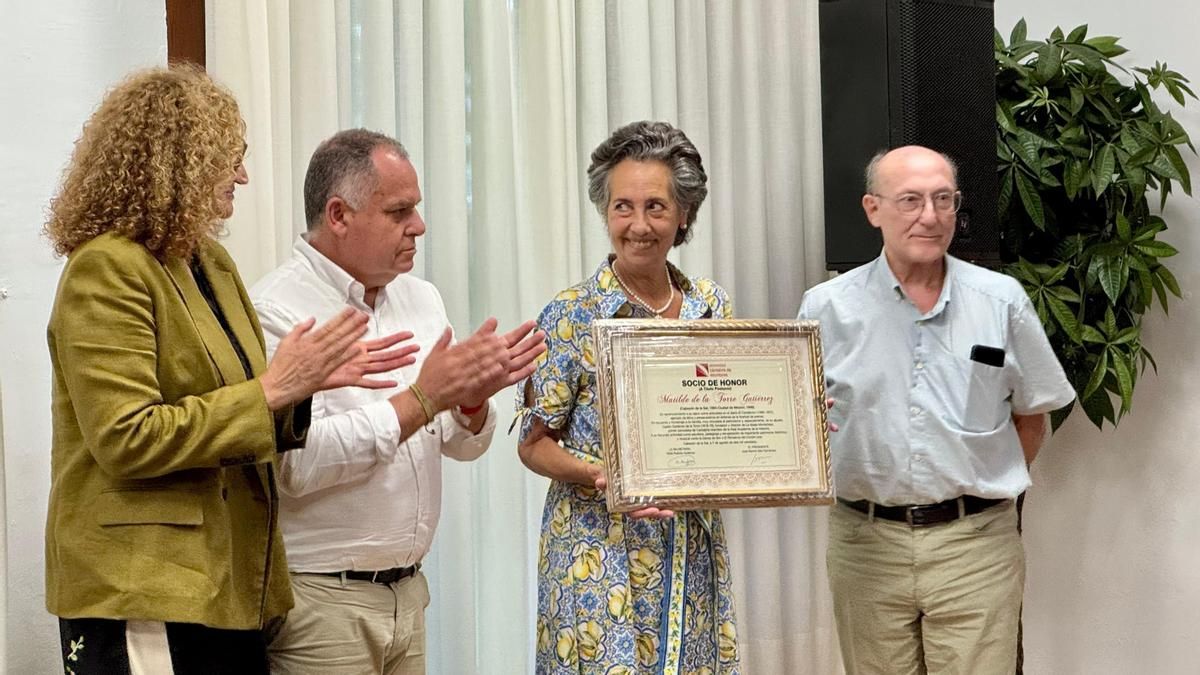 Acto de nombramiento a título póstumo de Socia de Honor de la Sociedad Cántabra de Escritores a Matilde de la Torre