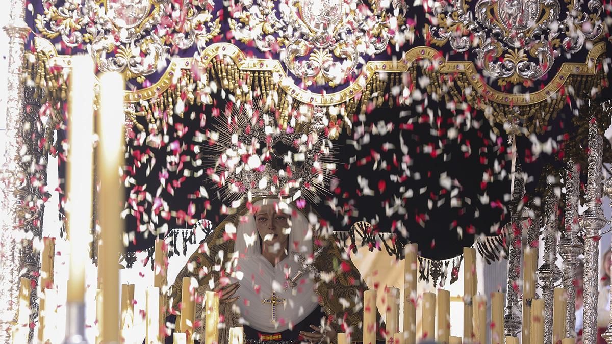 Salida procesional de la Hermandad de las Penas de Santiago