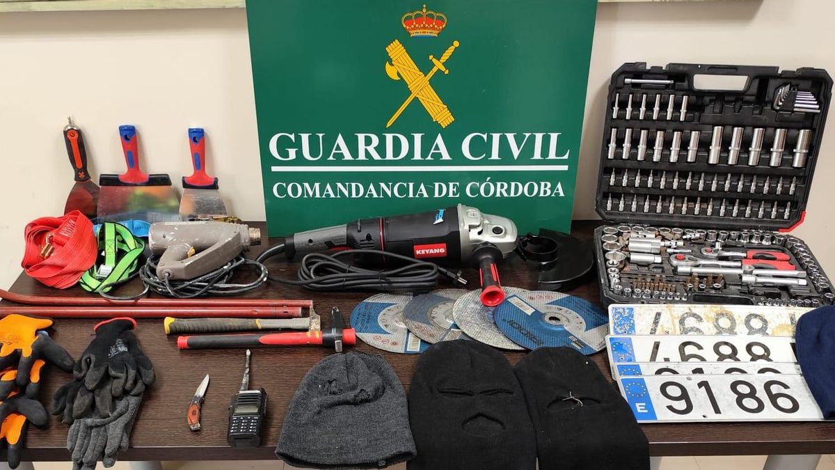 Tres detenidos por dos robos cometidos en empresas de Montilla y Almaraz (Cáceres)