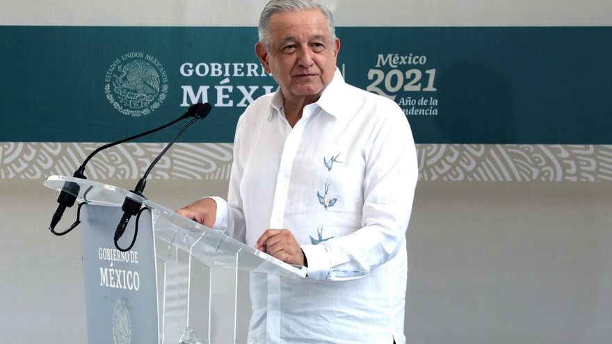 López Obrador afirma que México seguirá "conteniendo" la migración