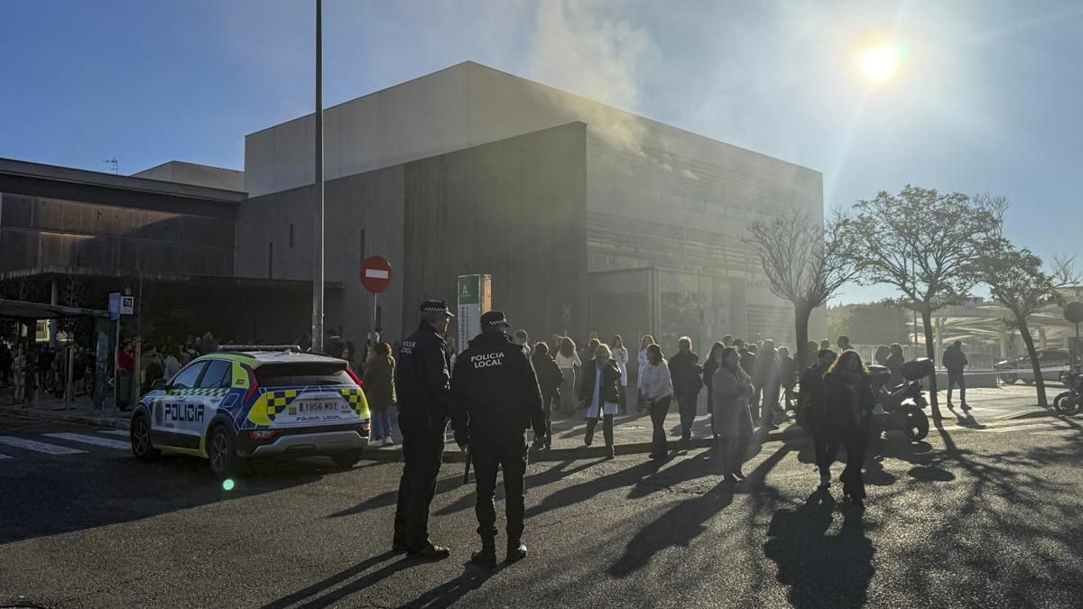 Así fue el incendio en el Castilla del Pino a vista de un sanitario del 061