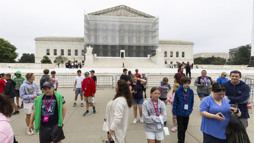 El Supremo de EE.UU. apoya a los padres que no quieren exponer a sus hijos a libros LGTBI