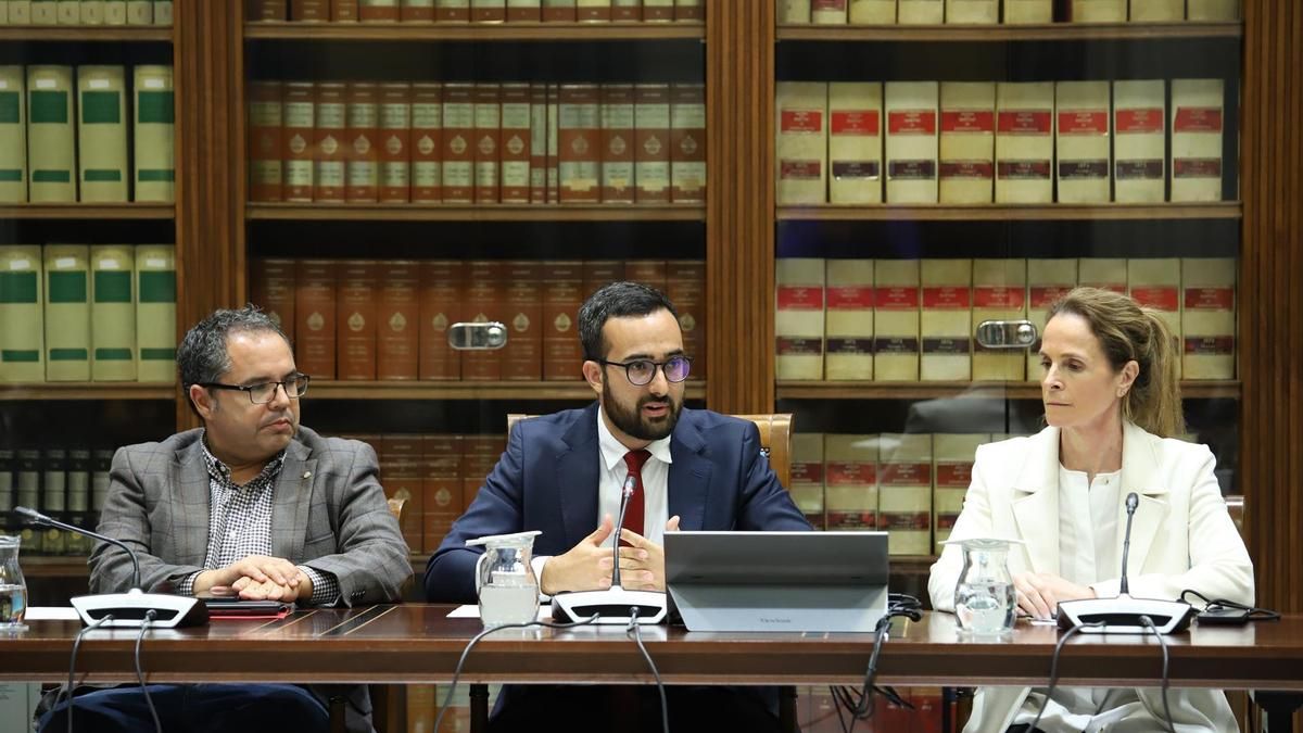 El diputado de AHI, Raúl Acosta, presidente de la comisión de investigación sobre el material sanitario durante la pandemia.