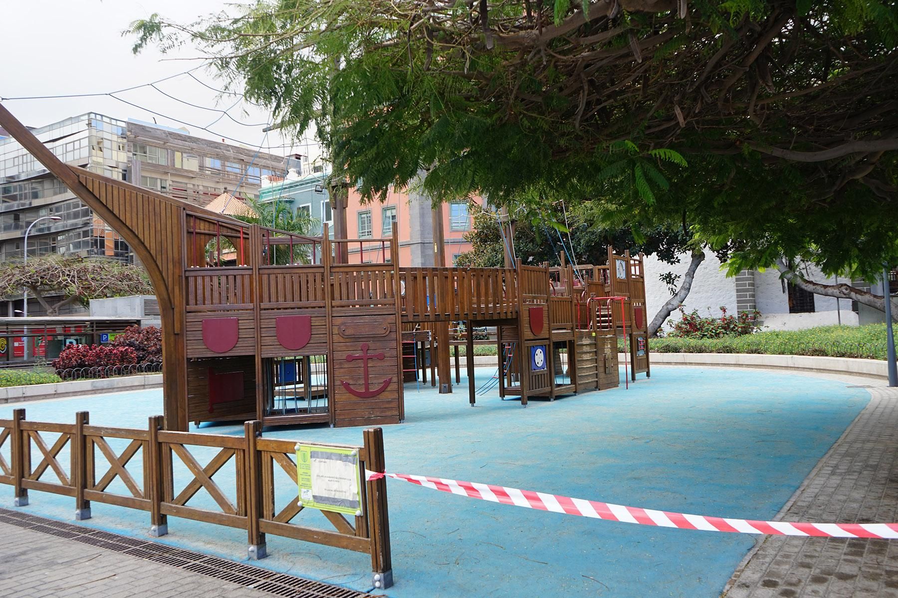 Zona infantil en el parque San Telmo.