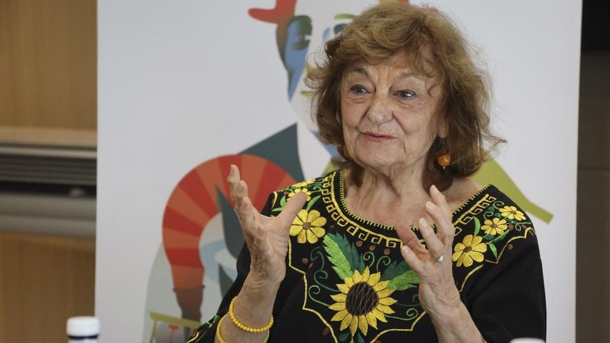 Ana Blandiana: "La fuente de la poesía radica en el sufrimiento"
