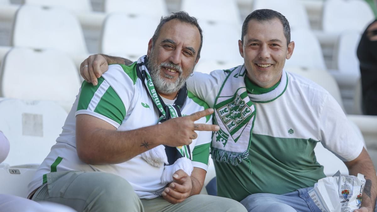 Grada Blanquiverde del Córdoba CF - SD Eibar