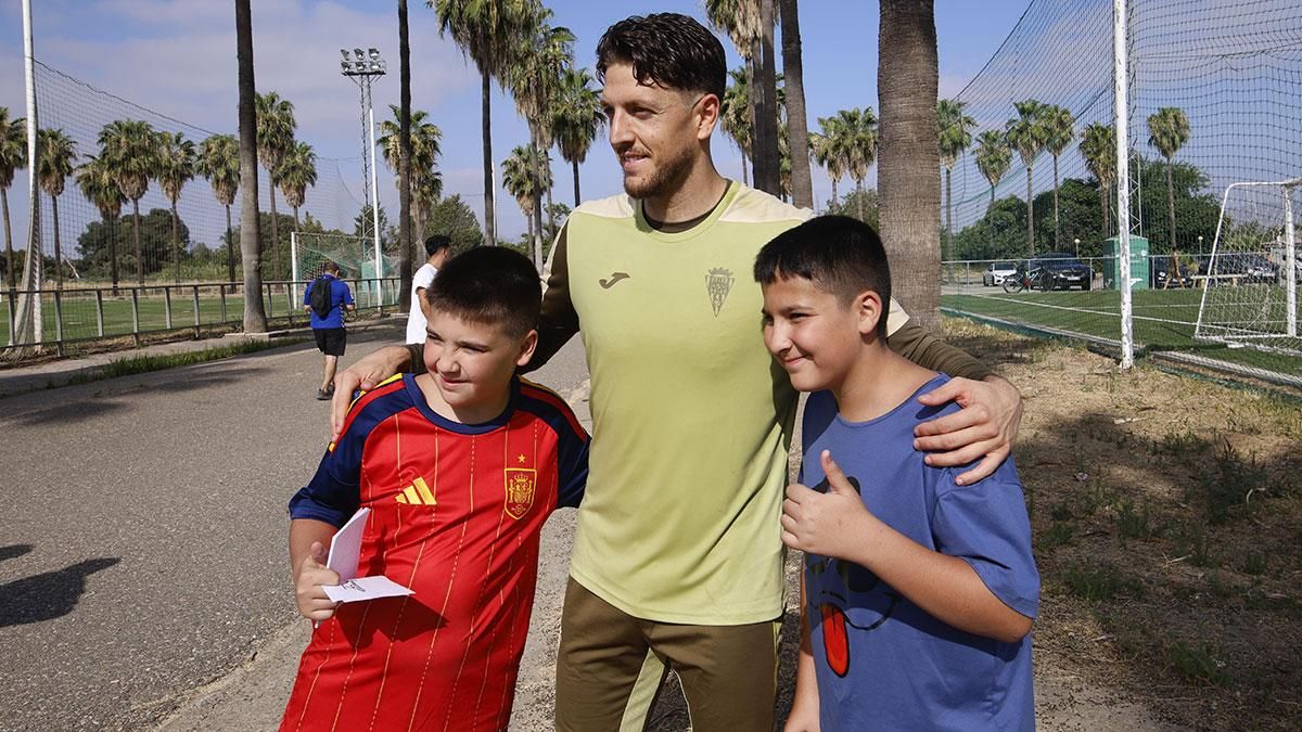 Entrenamiento de pretemporada del Córdoba CF a puerta abierta