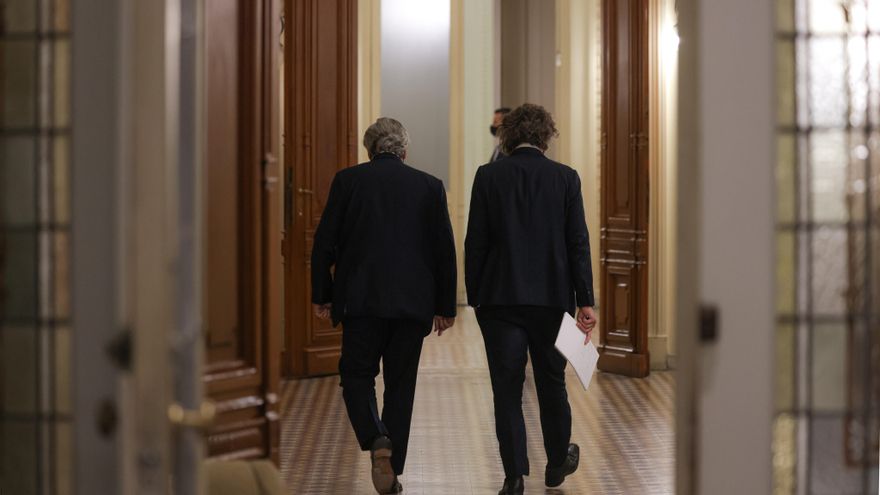 Alberto Fernández y Santiago Cafiero en Casa Rosada