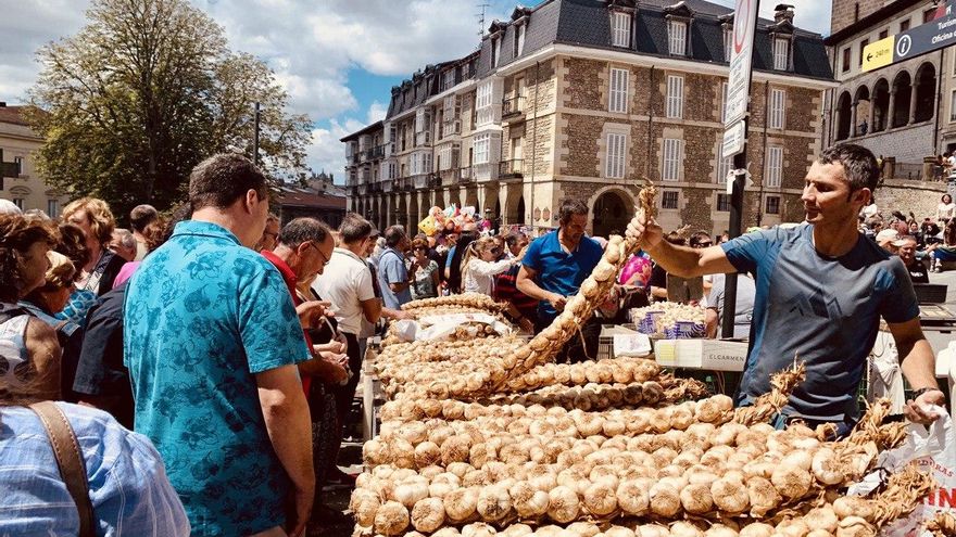 Semana Santa tardía y festivo el 25 de julio: aprobado el calendario laboral de Euskadi para el año 2025