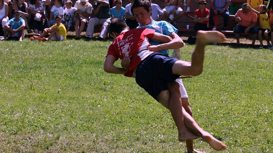 Un corro en Boñar, en una fotografía de archivo.