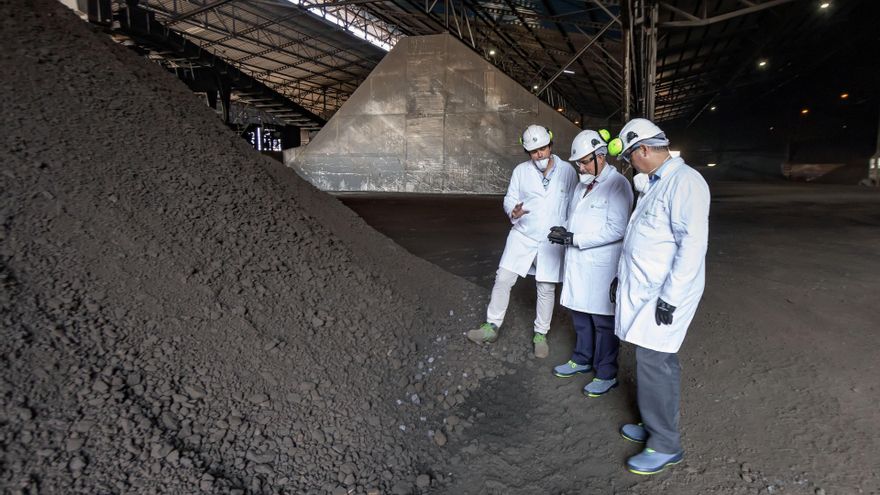 Medio Ambiente declara subproducto a las escorias de Ferroglobe que podrá aprovecharlas para distintos usos