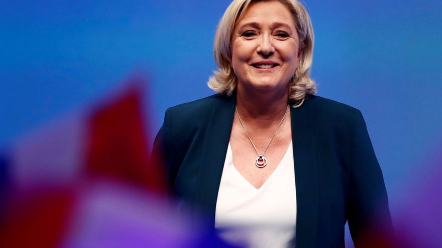 Marine Le Pen aprovecha las amenazas de "guerra civil" de un grupo de militares para arrancar su campaña contra Macron