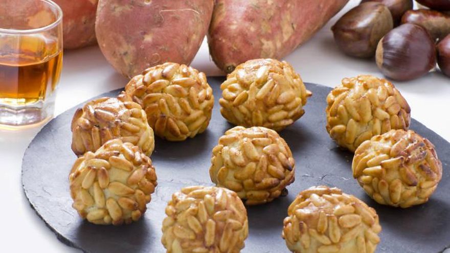 Cómo hacer panellets, las pastas catalanas que llena de dulzor el otoño