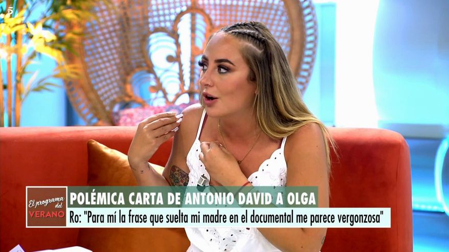 Rocío Flores justifica la carta de Antonio David a Olga Moreno: "La frase de mi madre es vergonzosa"