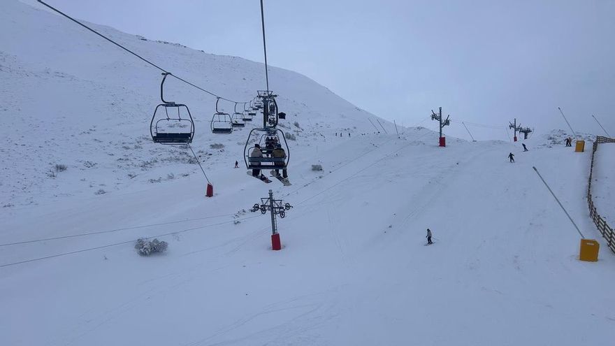 Nuevas críticas a la Diputación de León por su gestión de la estación de Leitariegos: "Ha sido un auténtico desastre"