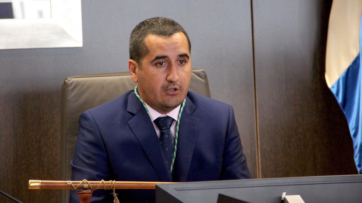 Borja Pérez, alcalde de Breña Baja.