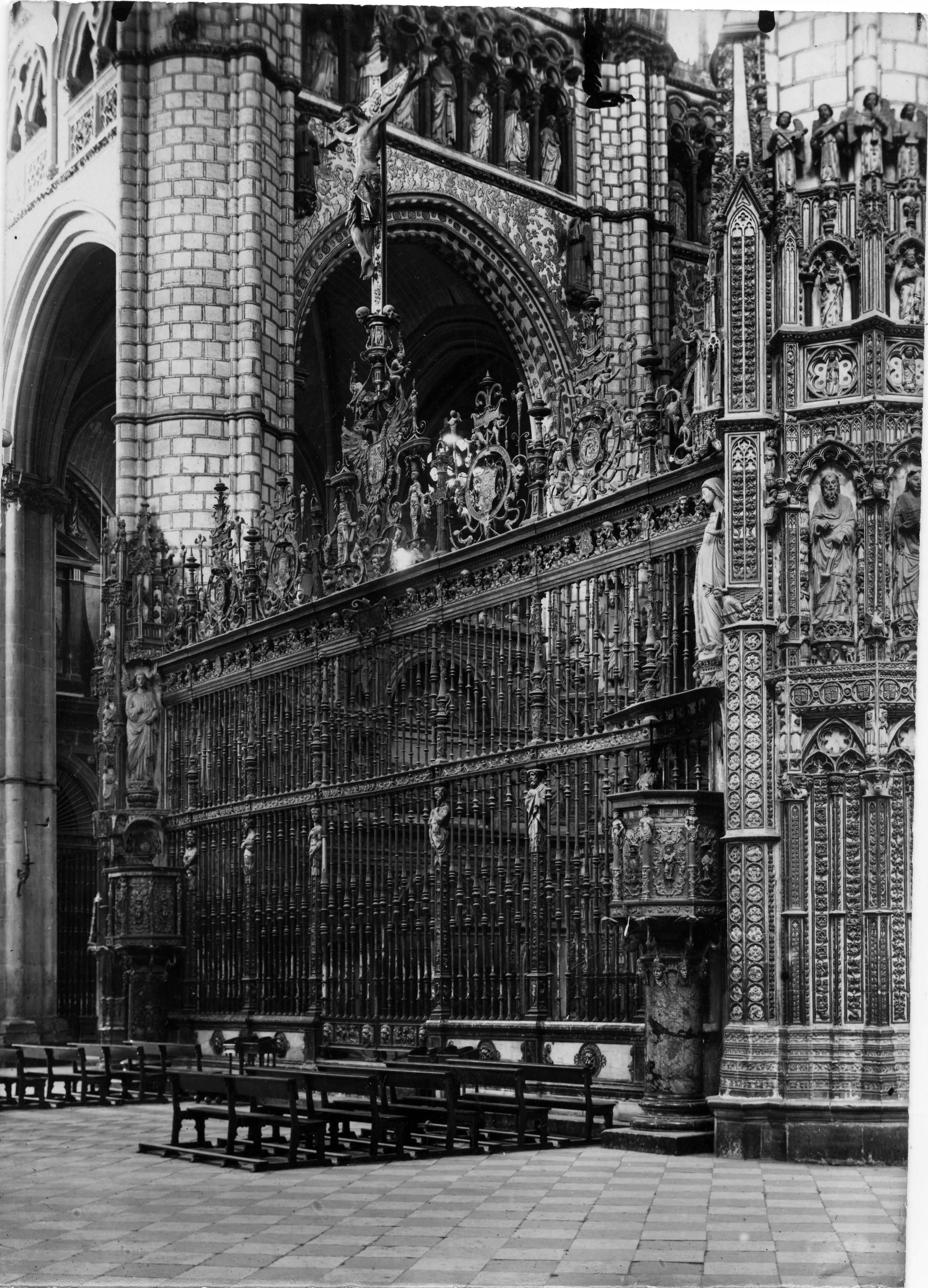 Reja de la Capilla Mayor de la Catedral de Toledo, obra de Francisco Villalpando (1540-1548)