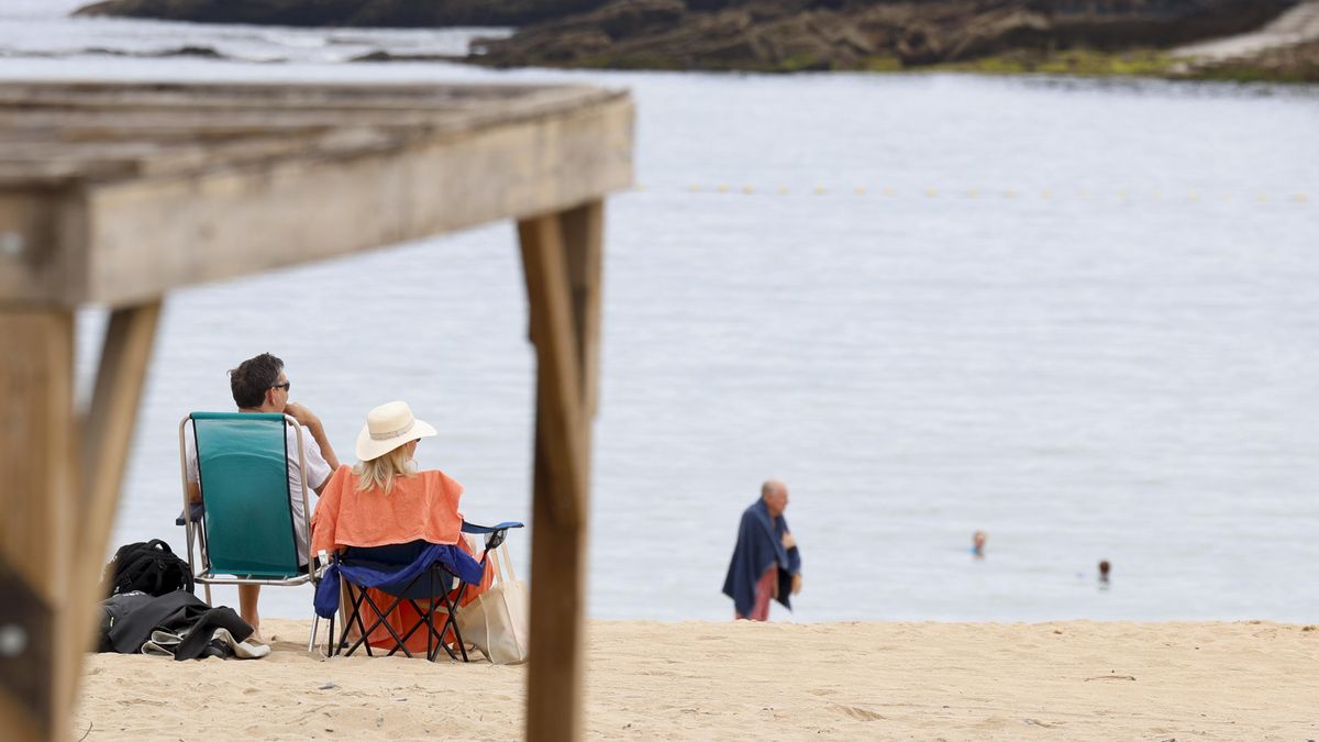 La Ertzaintza investiga el ahogamiento de una mujer durante la noche en una playa de Donostia