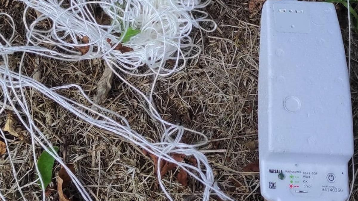 Radiosonda meteorológica RS41 de la marca finlandesa Vaisala encontrada en Laciana.