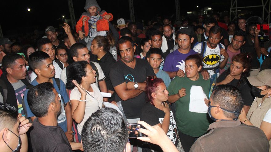 Autoridades desintegran nueva caravana migrante en el sureste de México