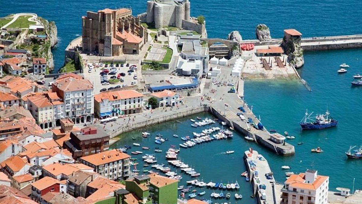 Podemos vuelve a pedir declarar zonas turísticas saturadas ante "la presión que soporta Cantabria en verano"