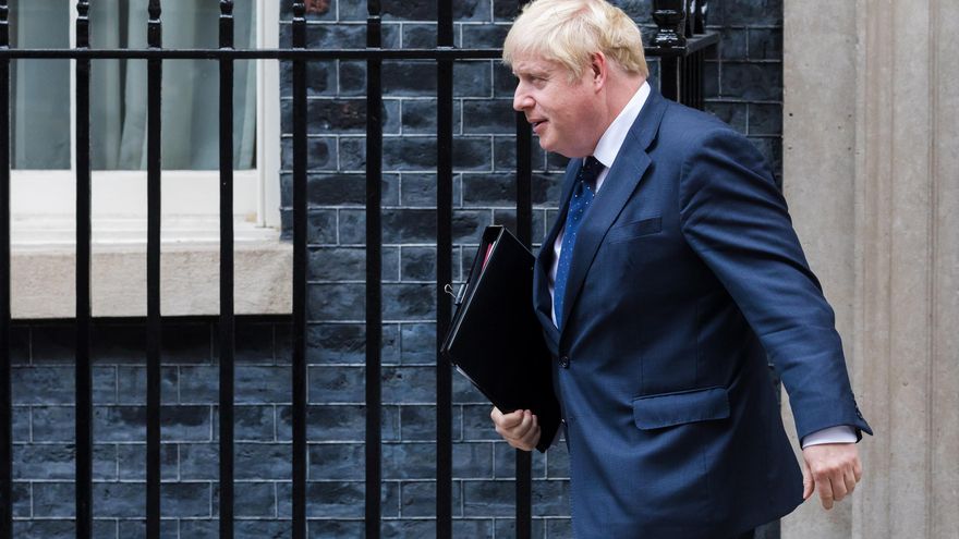 Reino Unido ofrecerá la tercera dosis contra la COVID-19 a los mayores de 50 años