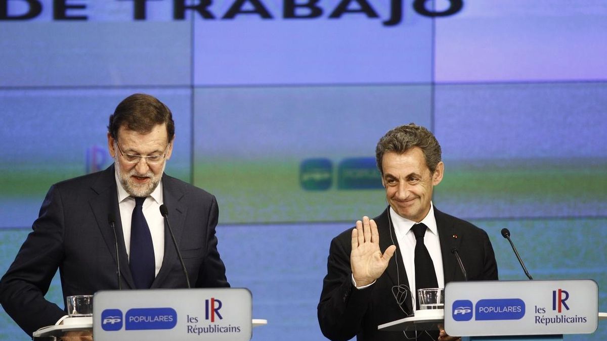 Rajoy junto a Sarkozy en la rueda de prensa