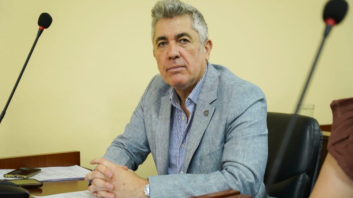 Hugo Equiza es concejal y referente de La Libertad Avanza en Ituzaingó, partido del oeste del conurbano bonaerense.