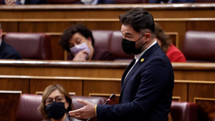 El portavoz de ERC, Gabriel Rufián, durante su intervención en la sesión de control al Ejecutivo de este miércoles en el Congreso. EFE/ Chema Moya