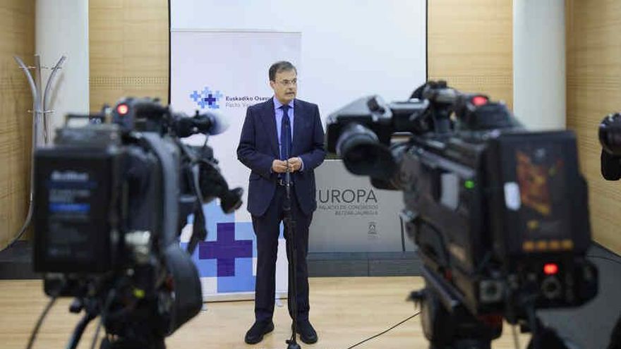 Euskadi estudia que la "exclusividad" sea "mérito" para lograr una jefatura en la Sanidad pública