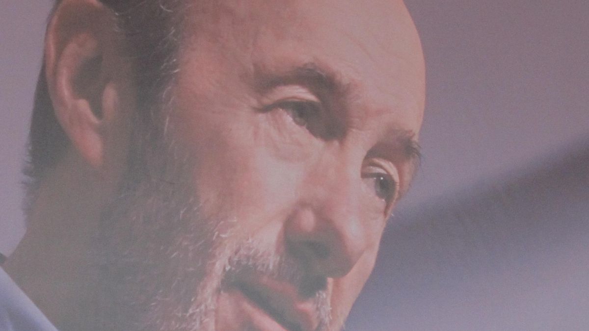 Zapatero y Guerra confirman su asistencia al acto de conmemoración del primer Gobierno de Felipe González