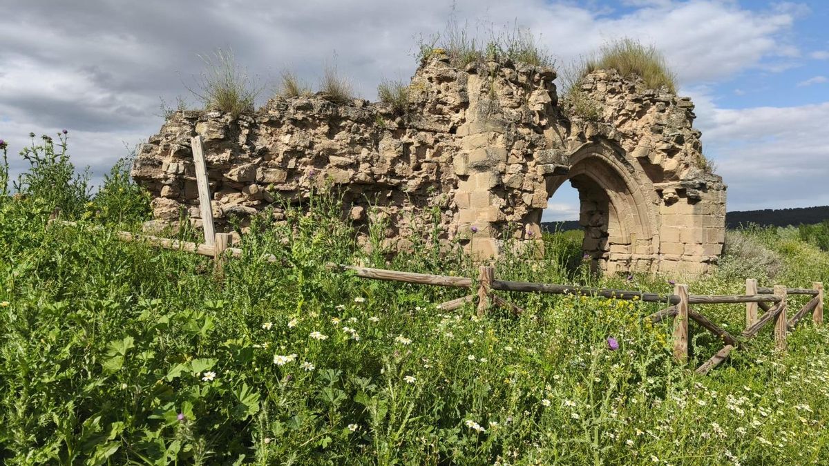 Quedada para limpiar la ermita del antiguo pueblo medieval que dio origen a Murillo de Río Leza