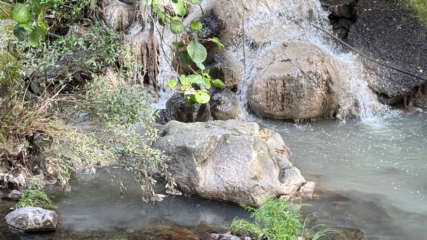 Un plano más cercano del río Arenal, varios días más tarde de la primera imagen.