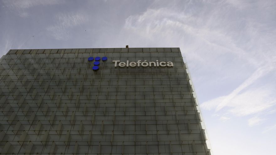 Telefónica estima 5.500 salidas con los ERE y unas provisiones totales de 2.500 millones