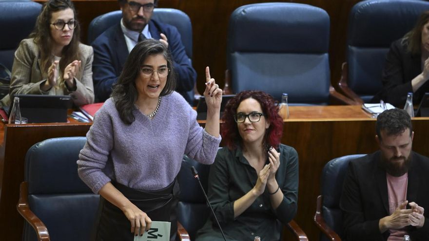 La portavoz de Más Madrid, Manuela Bergerot, interviene en un pleno de la Asamblea de Madrid