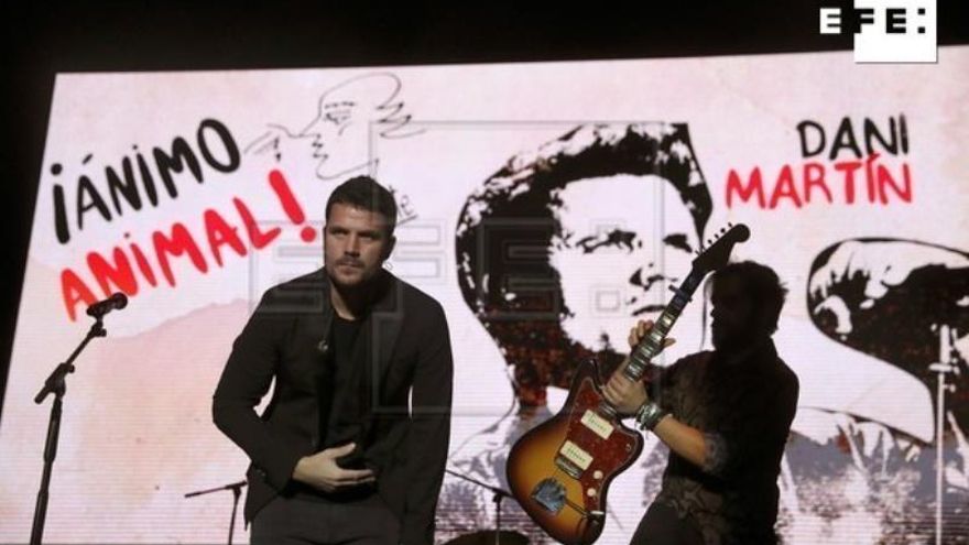 “Ánimo, animal”, un "grito" a veinte voces para celebrar a Luis Eduardo Aute