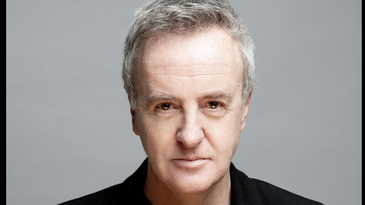 Carlos Hipólito.