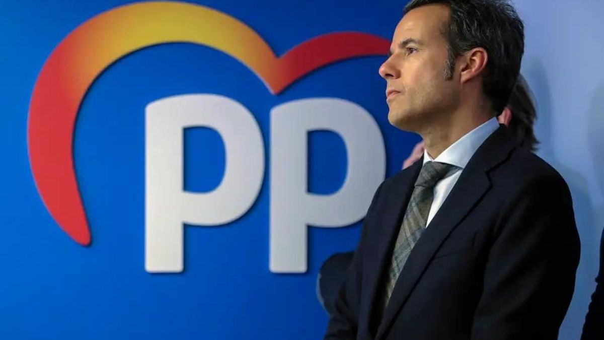 El concejal Nacho Cuesta defiende el acuerdo alcanzado con ArcelorMittal.