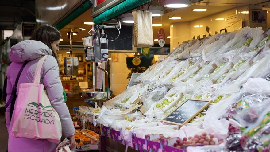 La cesta de la compra que costaba 100 euros en 2019 se disparó hasta los 126 euros en 2023